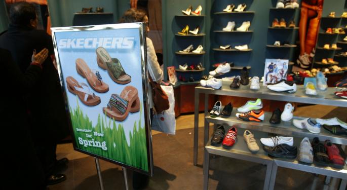 This Mega-Hedge Fund Manager Is Short Sketchers