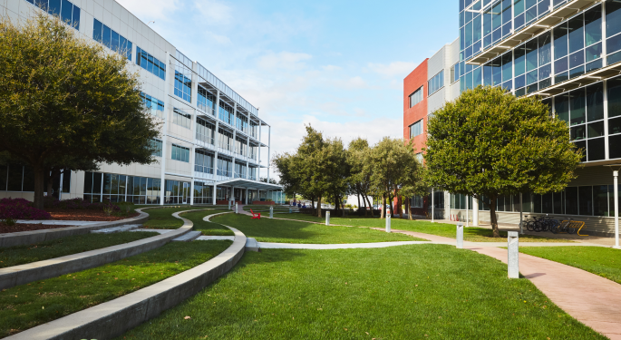 Joe Terranova Provides Investors With An 'Edge' For Mega-Cap Tech Investing In 2022