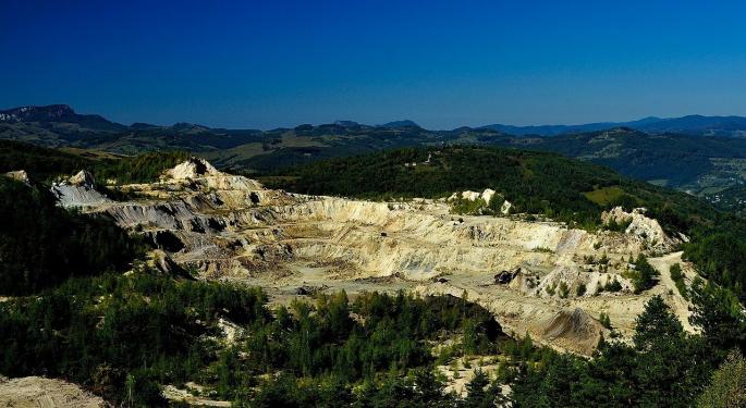 Tony Zhang Identifies Unusual Trading Activity In Hycroft Mining Holding On AMC News