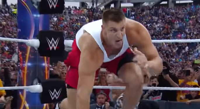 Rob Gronkowski Signs Deal With WWE, Joins Elite List Of NFL Players To Compete In The Wrestling Ring