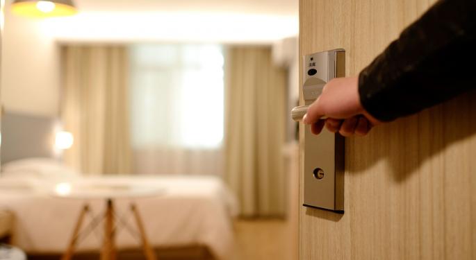Why Longbow Research Is Bullish On 5 Hotel Stocks