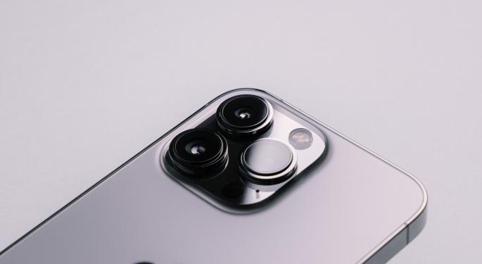 Apple, un iPhone sin ranura para SIM en 2022