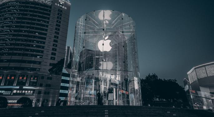 Apple Faces Protests Outside Retail Stores Over Privacy Concerns With iPhone CSAM Feature