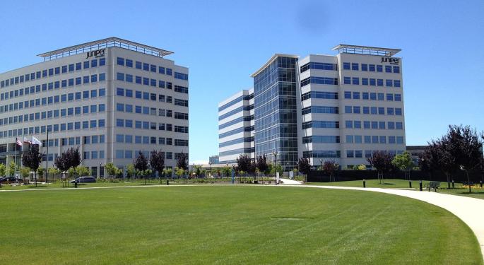 Why These Juniper Networks Analysts Remain On The Sidelines