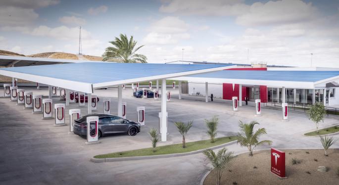 Tesla Employee Stops Hacker from Installing Malware, Blackmailing Company: Report