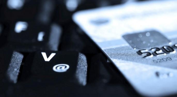 Why Are Analysts Jumping Into TransUnion?