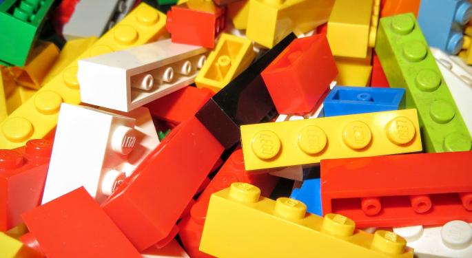 $15,000 'Zootopia' LEGO Display Ruined By 5 Year Old