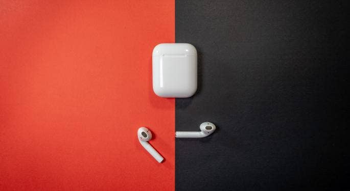 Apple trasformerà gli AirPod in dispositivi sanitari?