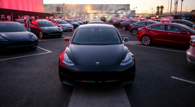 Tesla Analyst: September Rally In Deliveries Could Help Automaker Meet Street Expectations