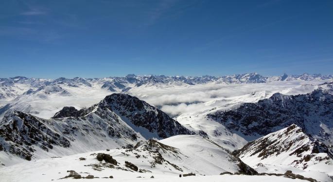 Cannabis Conclave Returning To Davos: Meet Benzinga At The Event