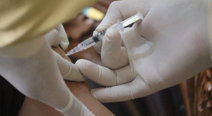 La FDA approuve les vaccins de rappel Moderna et J&J