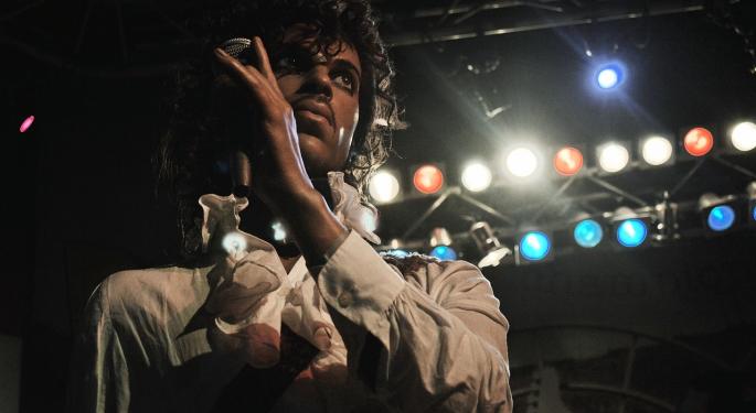 Judge Says There Will Be No Rush To Divide Prince's $300 Million Estate