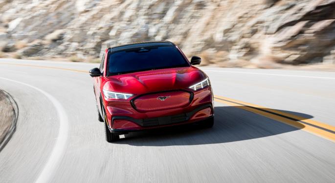 Ford vende un 9% más de Mustang Mach-E en septiembre