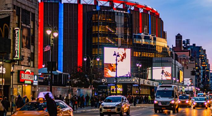 Will Knicks Continue Rough Playoff Streak? Atlanta Hawks Vs. New York Knicks Game 2 Betting Preview