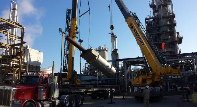 Goldman: 3 Oil Refiners To Buy And 4 To Sell