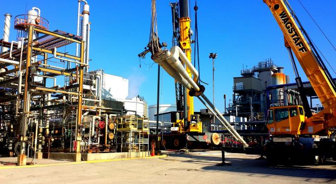 What's Goldman Saying About Oil Majors And Refiners?