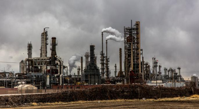 Oil And Gas Stocks Expected To Remain Strong: 5 Top Midstream Energy Stock Picks For 2022