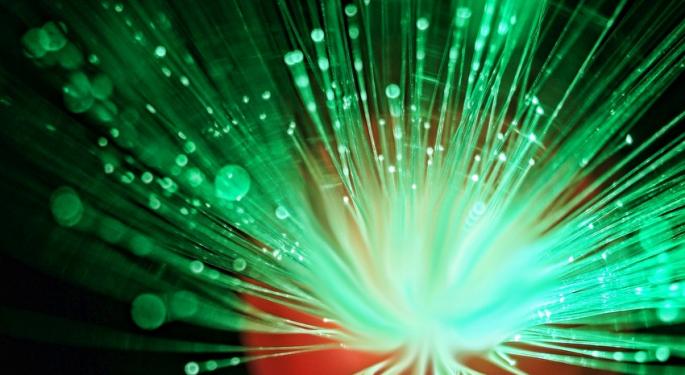 Finisar Rides Global Bandwidth Wave, Exceeds Analyst Expectations