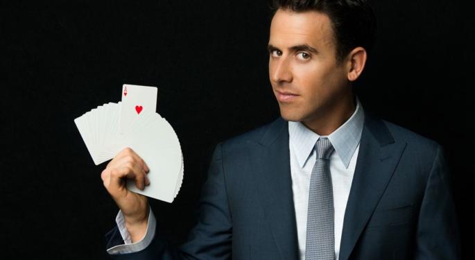 A Master Mentalist Reveals The 'Ridiculously Simple' Trick To Public Speaking