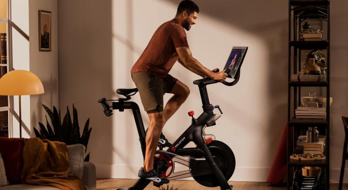 Peloton Q2 Earnings Highlights: Revenue Miss, CEO Transition, Restructuring Plan And More