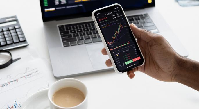 TradeZero America Launches Cryptocurrency, Celebrates By Buying New York Yankee Hospitality Suite License With Bitcoin