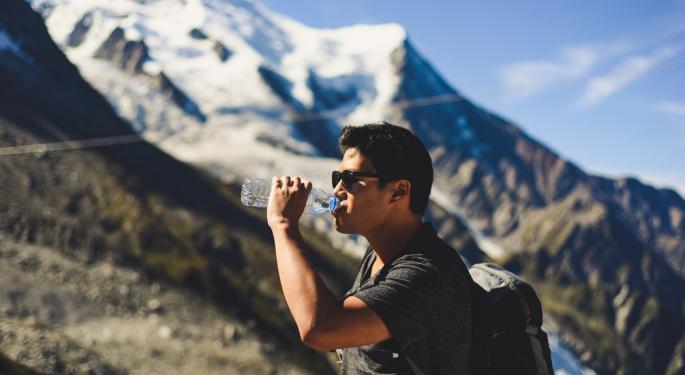 Soft Drinks Lose Their Fizz as Bottled Water Becomes America's Favorite Packaged Beverage