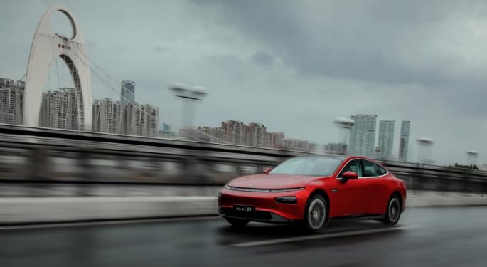 XPeng Analysts Lift Price Targets On China EV Market Fundamentals, Software Biz