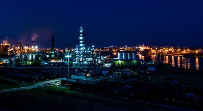 KeyBanc Downgrades Whiting Petroleum On Continued Missteps, High Leverage