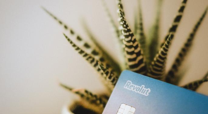Crypto-Friendly UK Challenger Bank Revolut Now Worth $33B After SoftBank Investment