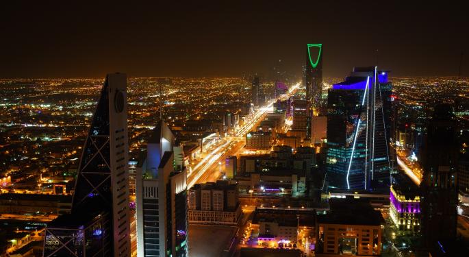 Saudi Arabia Mixes Oil, Politics After Journalist's Disappearance Strains US Ties