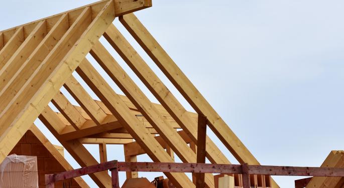 Analyst Downgrades Homebuilders On Macro, Cycle Concerns