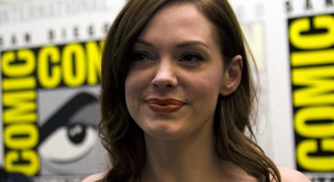 Twitter Unlocks Rose McGowan's Account, Tries To Explain Itself