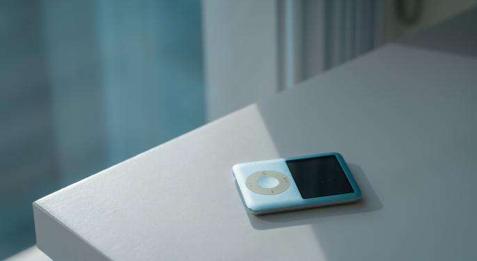 Apple iPods Worth $1M Meant For Native American Students Stolen By A Woman And Put On Sale on Ebay