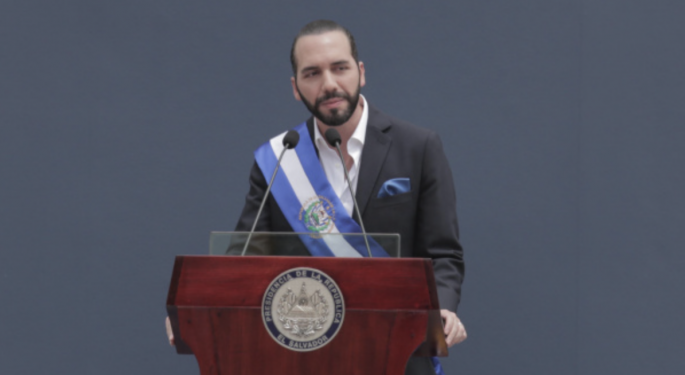 El Salvador adotta Bitcoin come valuta legale
