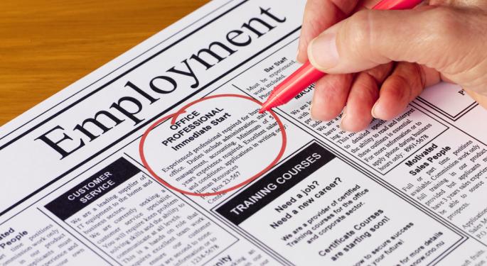 ADP Shows Moderate Job Growth As Jobless Claims Dip