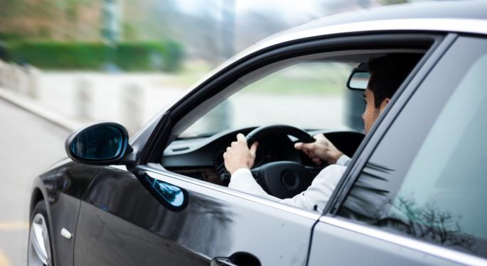 Online Shopping Tools Attract Young, Would-Be Car Buyers