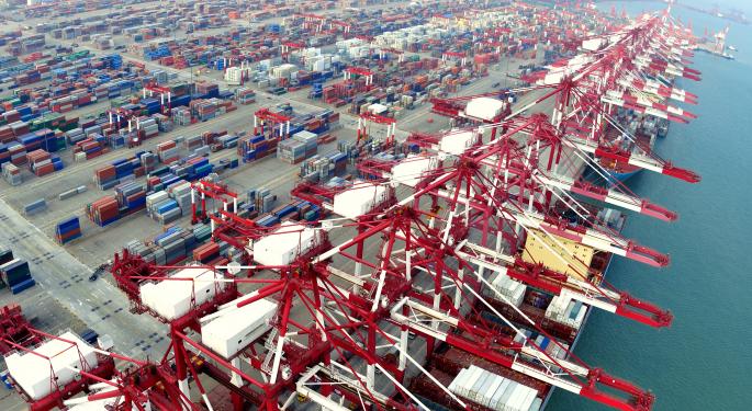GDP Beats Forecast On Upturn in State and Local Spending and Higher Corporate Investment