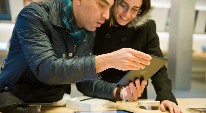 Apple May Be Working On a Hybrid iPhad AAPL