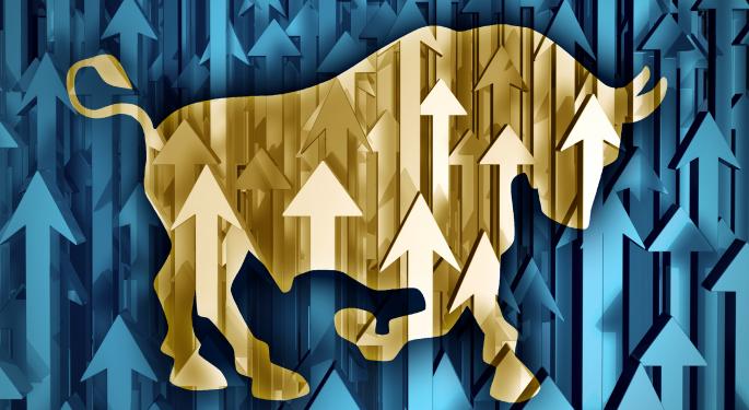 Consumer Confidence Increases in April on Improved Outlook