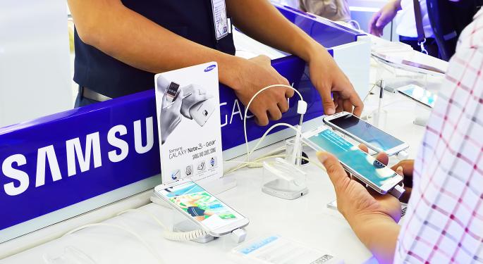Apple's iPhone Phablet Will Pose A 'Serious Threat' To Samsung's High-End Market
