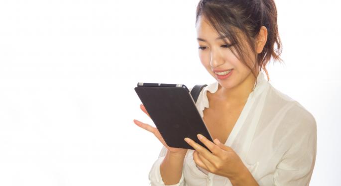 Kindle Owners Spend $443 More On Amazon Than Everyone Else