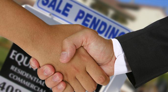 Pending Home Sales Increase 1.5%; Low Inventory Crimps Sales