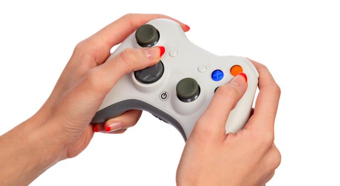 Can Microsoft's Xbox 720 Withstand an Early Assault from Sony's PlayStation 4?