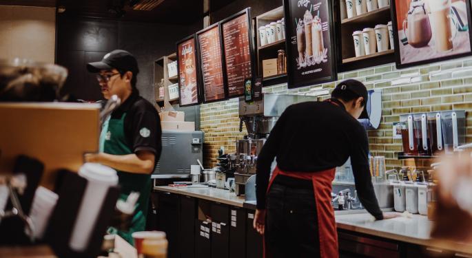 Starbucks Reports Q1 Sales Miss, Store Sales Declined 5%