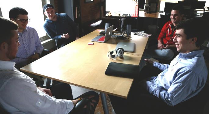 5 Huge Mistakes Entrepreneurs Make When Pitching To Investors