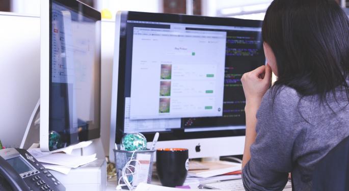 Going Above And Beyond The Cloud With Latest CRM Innovations