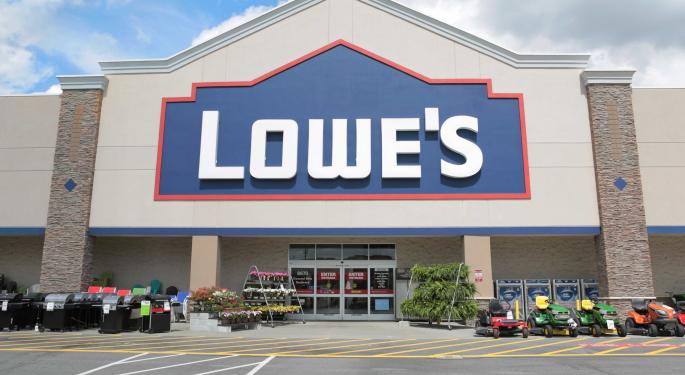 Oppenheimer Analyst Breaks Down Lowe's Q3 Report