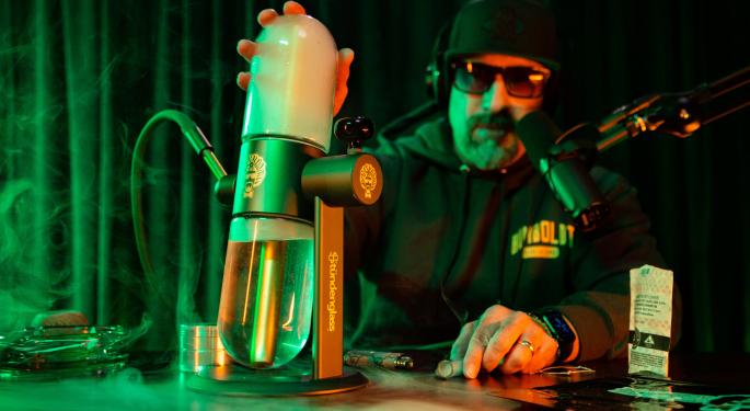 Stündenglass To Join Forces With Dr. Greenthumb Founder B-Real