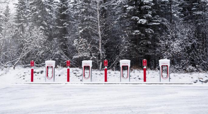 Tesla Opens A New Supercharger Station With A Unique New Record