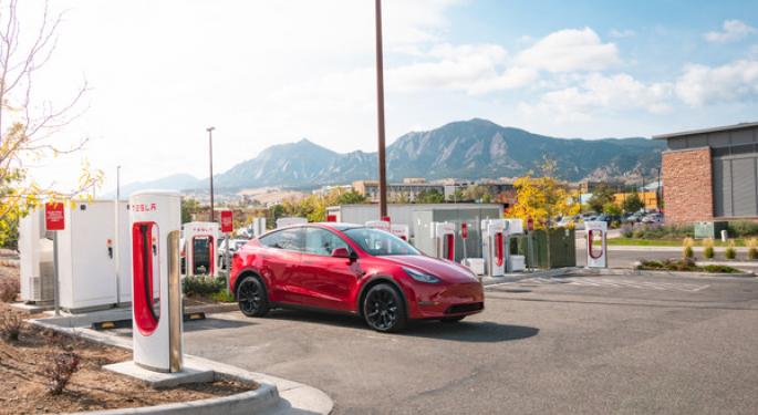 Tesla Connects East And West China With 3,100 Mile Supercharger Route